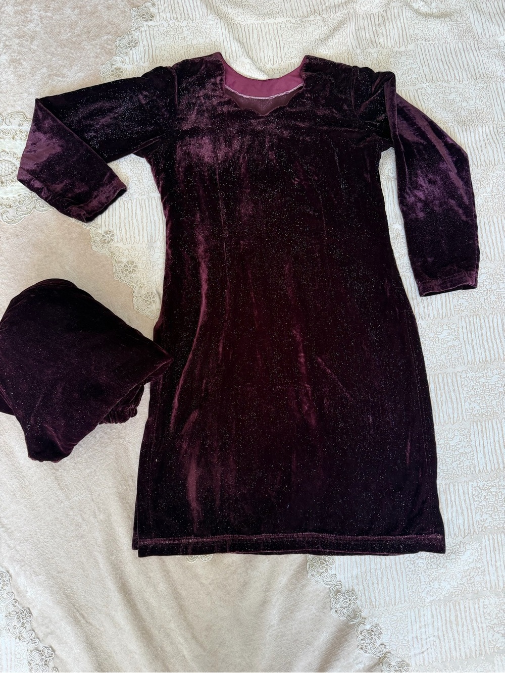 Women’s ' Velvet Indian dress with Indian pant and duppatta